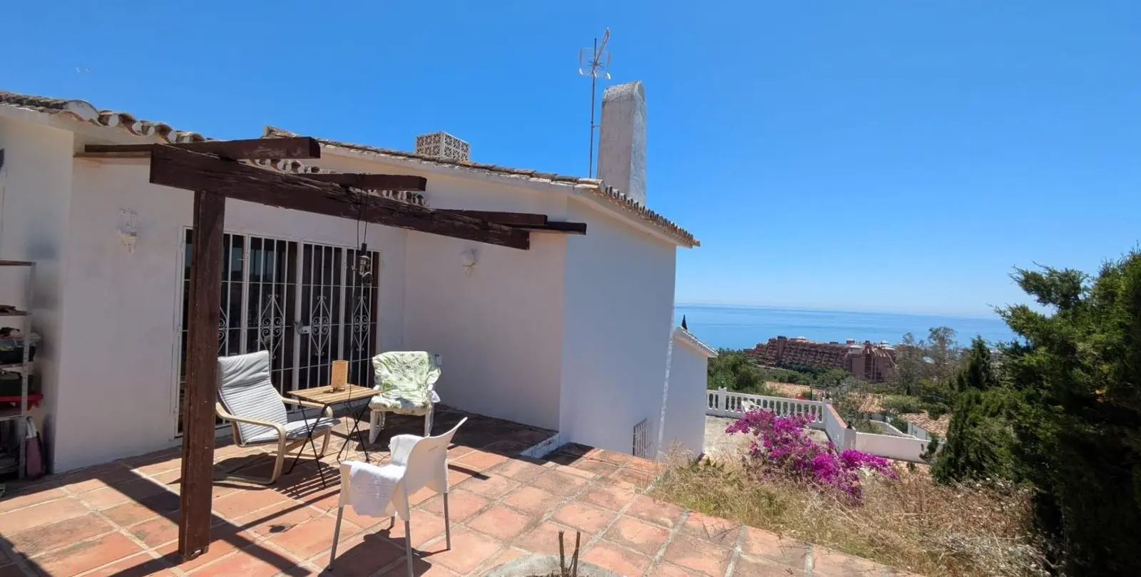Sale of detached villa in Benalmadena 28