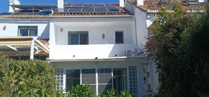 Sale of townhouse in The Golden Mile 0