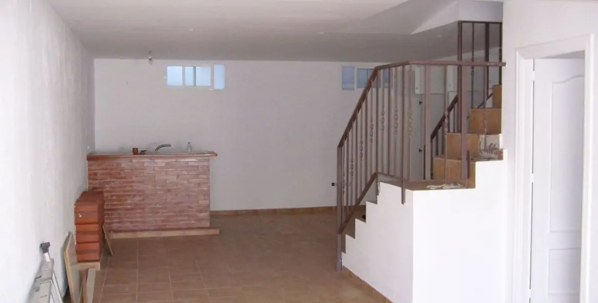 Sale of townhouse in The Golden Mile 3