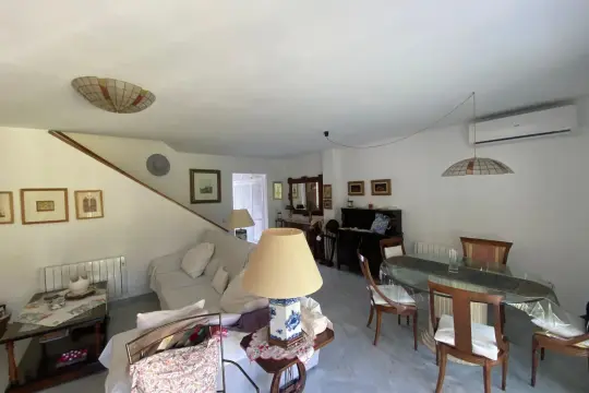 Image 6 thumb