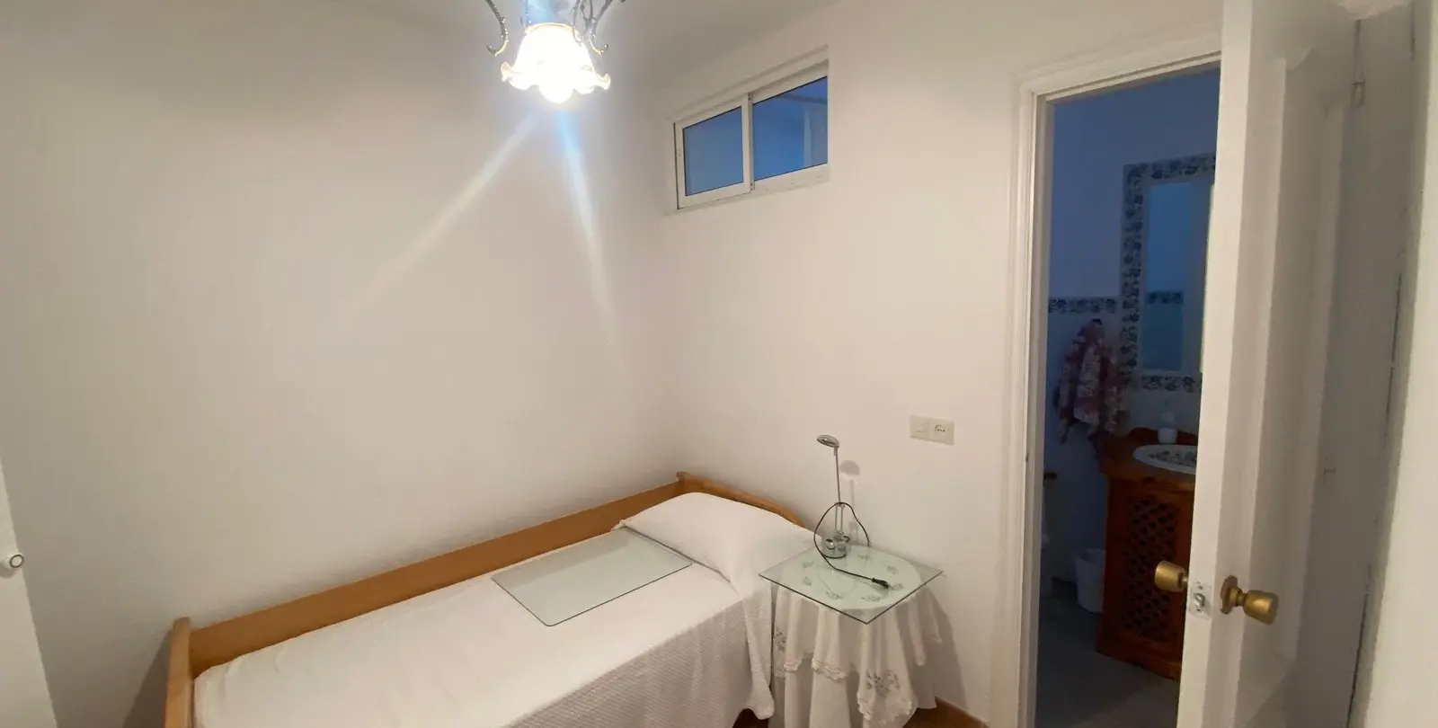 Sale of townhouse in The Golden Mile 19