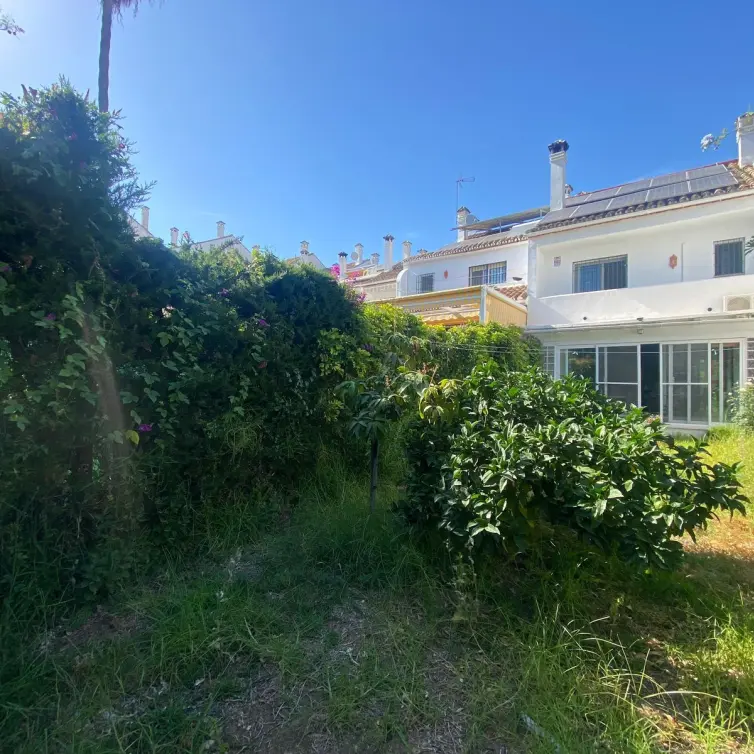 Sale of townhouse in The Golden Mile