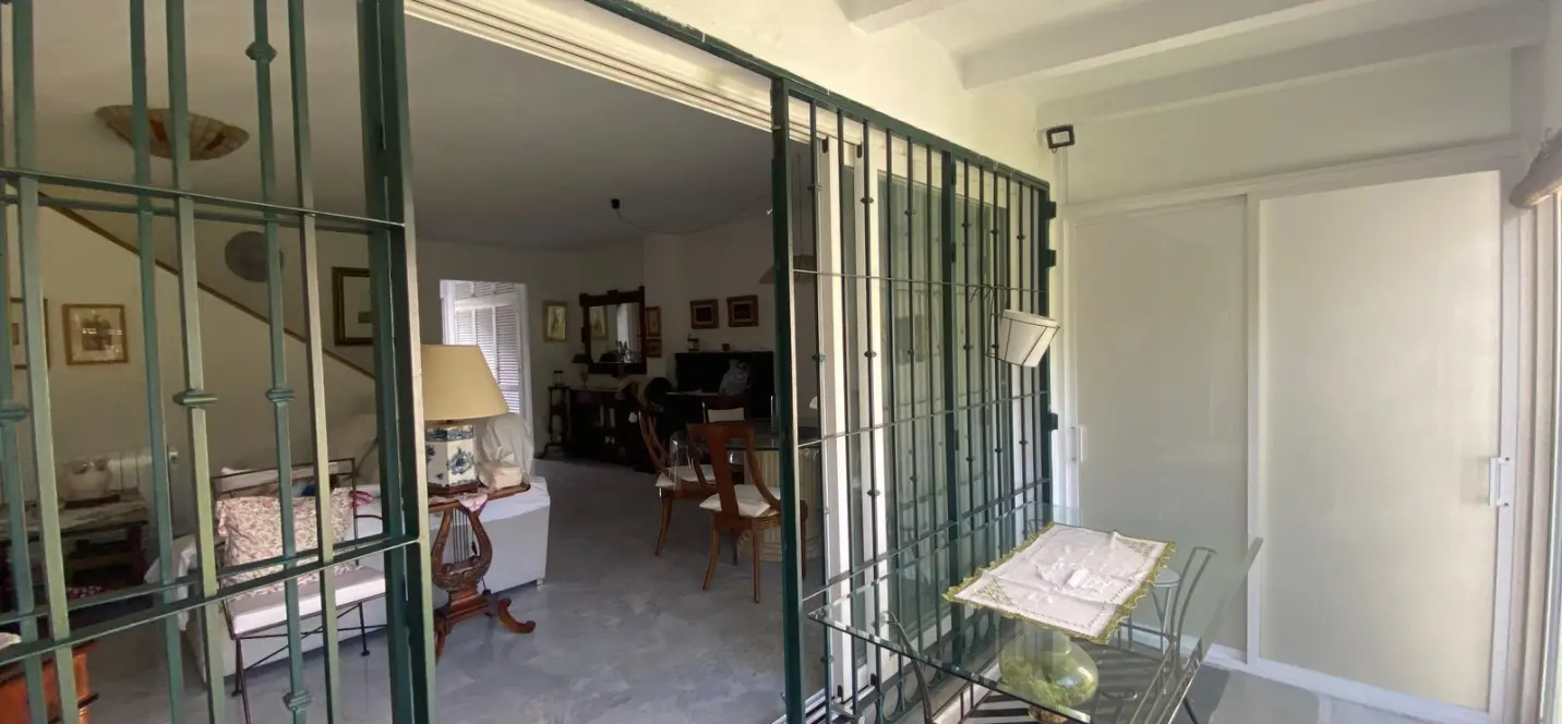 Sale of townhouse in The Golden Mile 2