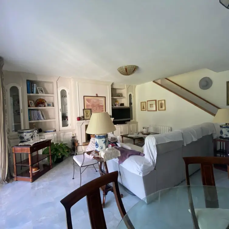 Sale of townhouse in The Golden Mile