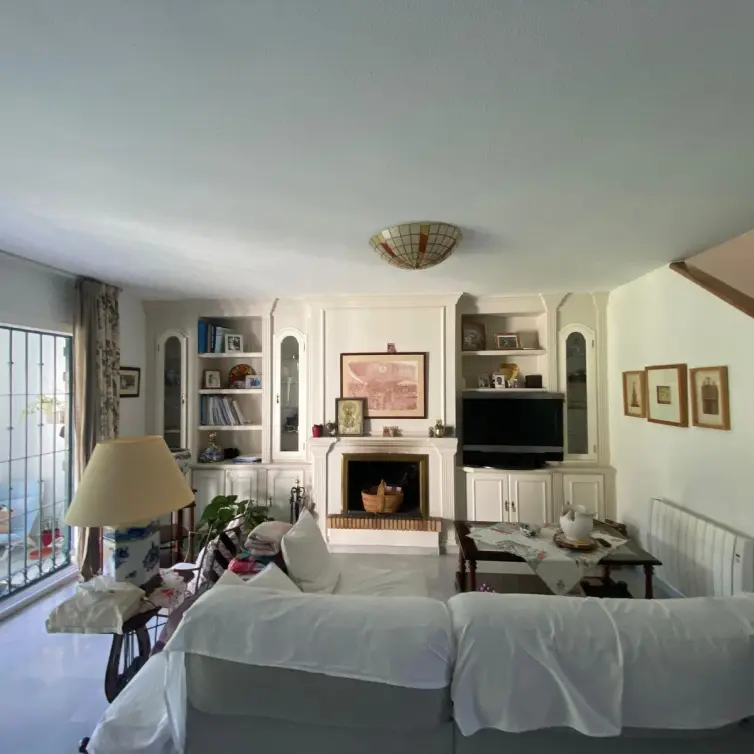 Sale of townhouse in The Golden Mile