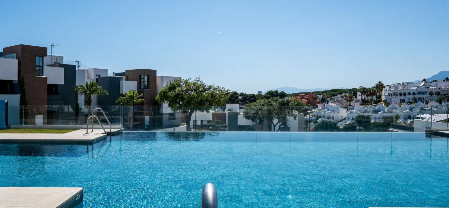 Sale of ground floor apartment in Cabopino 0