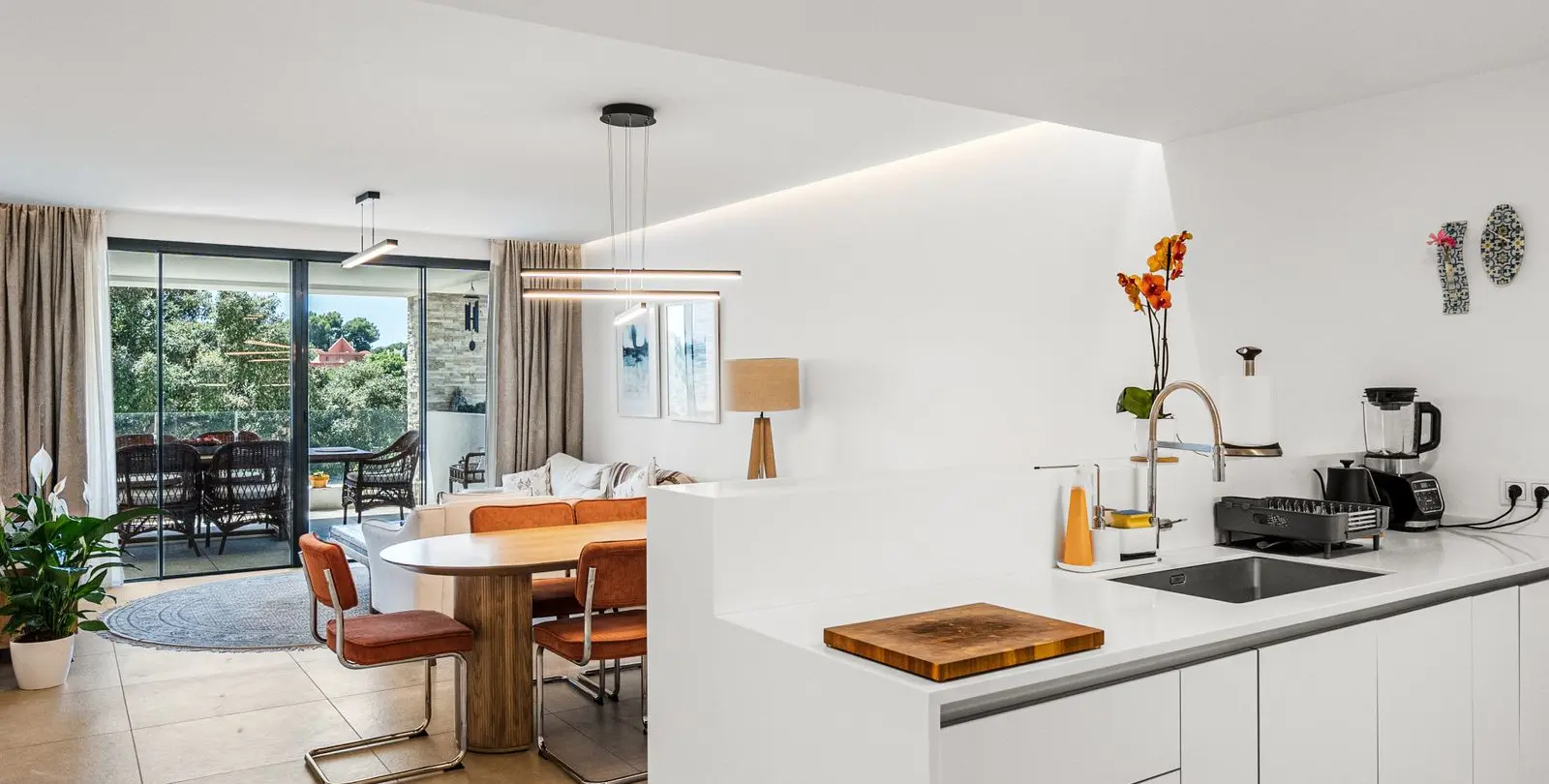 Venta de apartamento en planta baja en Cabopino 2