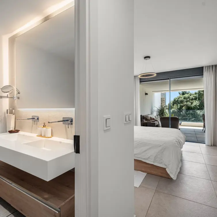 Sale of ground floor apartment in Cabopino