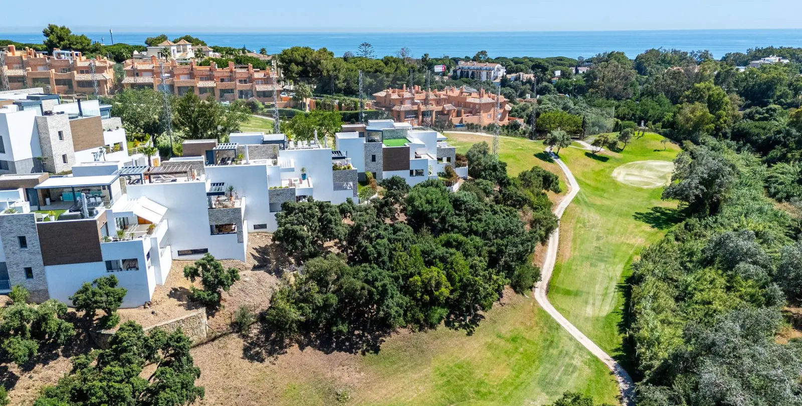 Venta de apartamento en planta baja en Cabopino 6