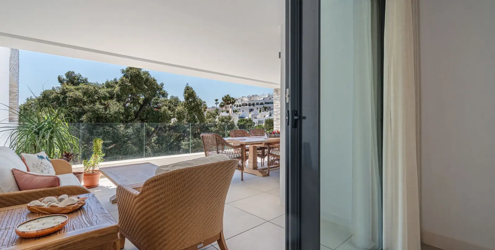 Venta de apartamento en planta baja en Cabopino 31