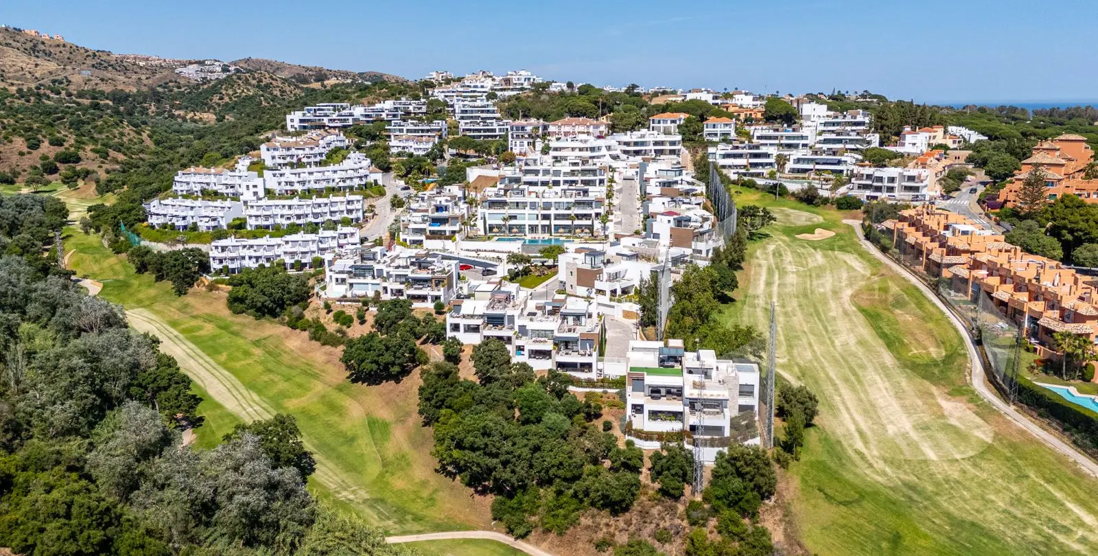 Venta de apartamento en planta baja en Cabopino 49