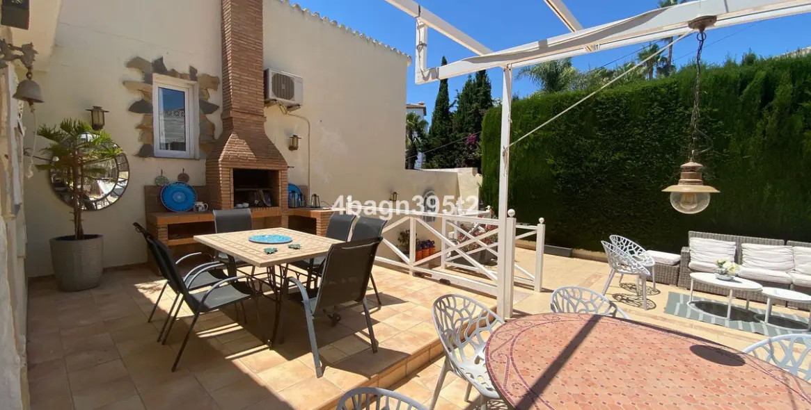 Venta de villa independiente en El Faro 9