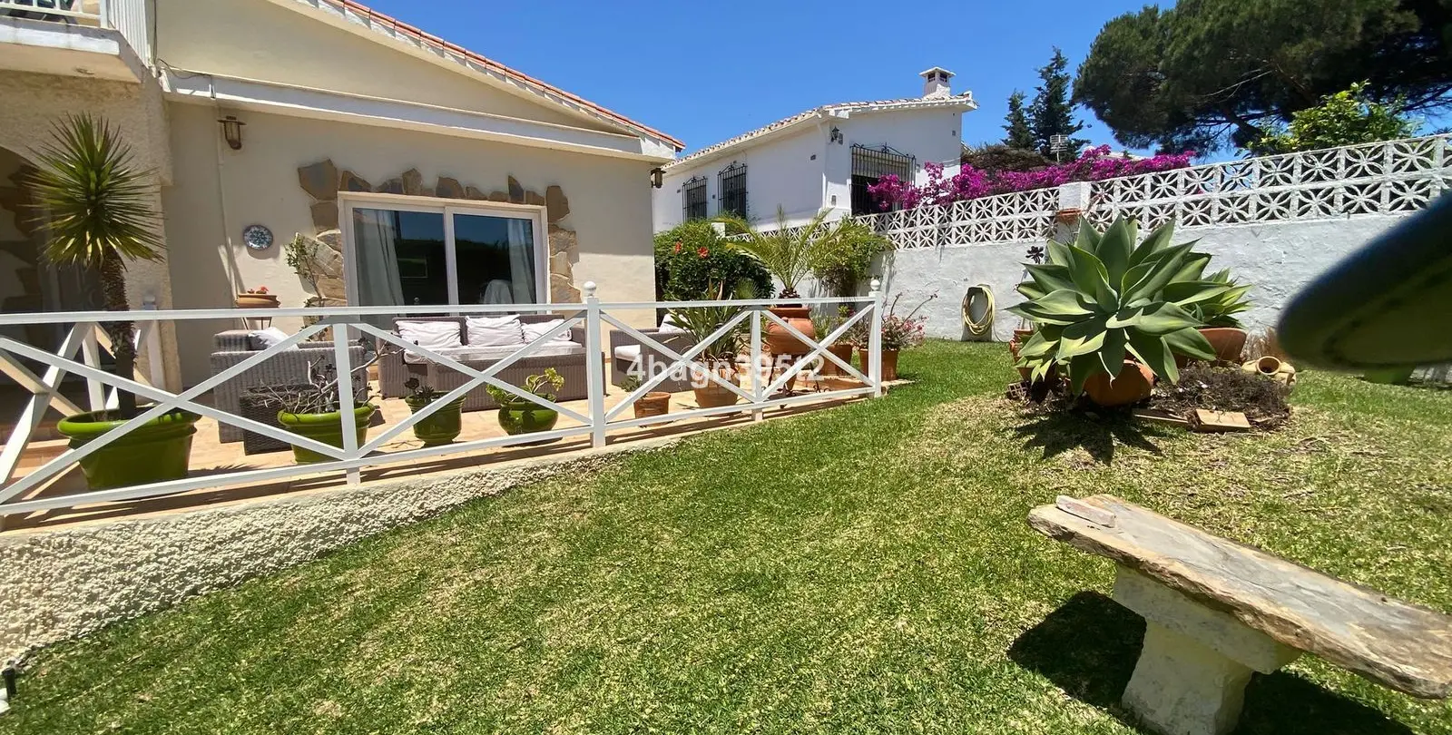 Sale of detached villa in El Faro 5