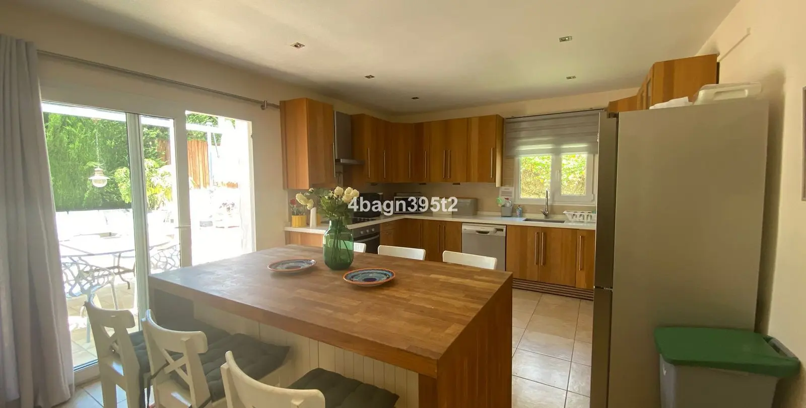 Sale of detached villa in El Faro 29