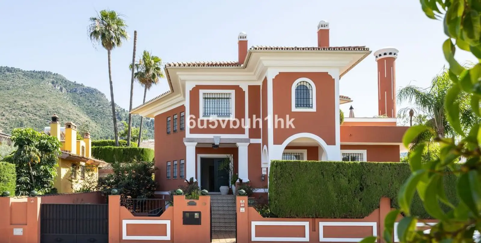 Sale of detached villa in Alhaurín de la Torre 3