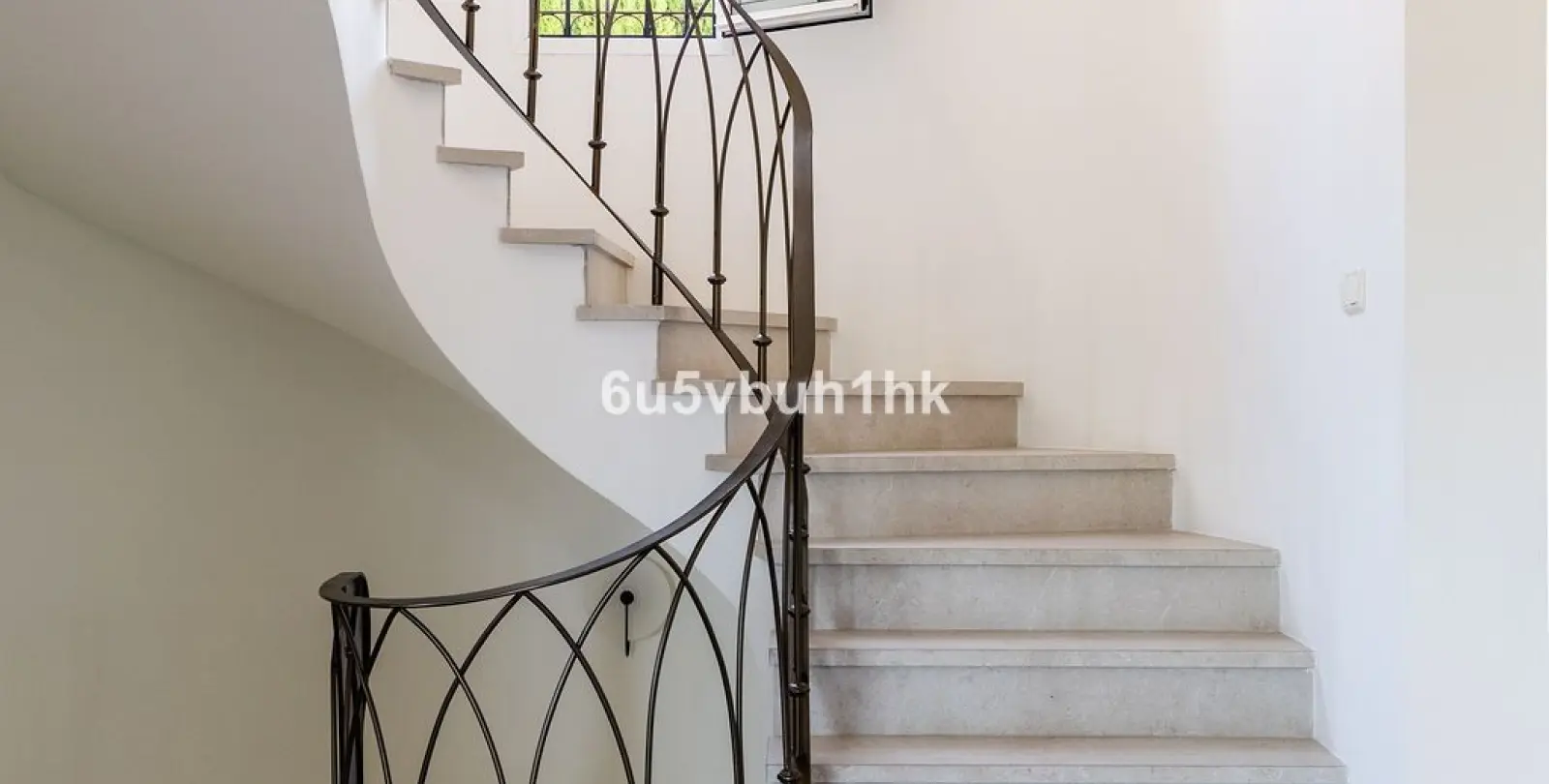 Sale of detached villa in Alhaurín de la Torre 36