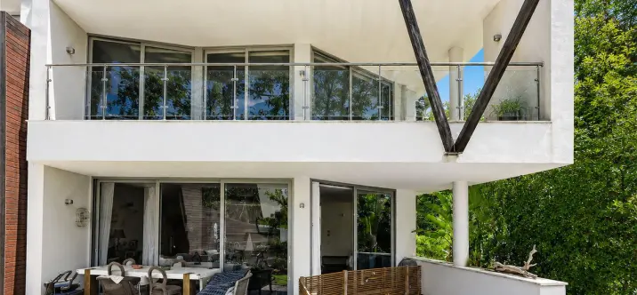 Venta de casa pareada en Sierra Blanca 0