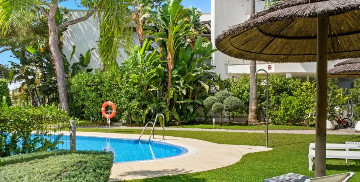 Venta de casa pareada en Sierra Blanca 11