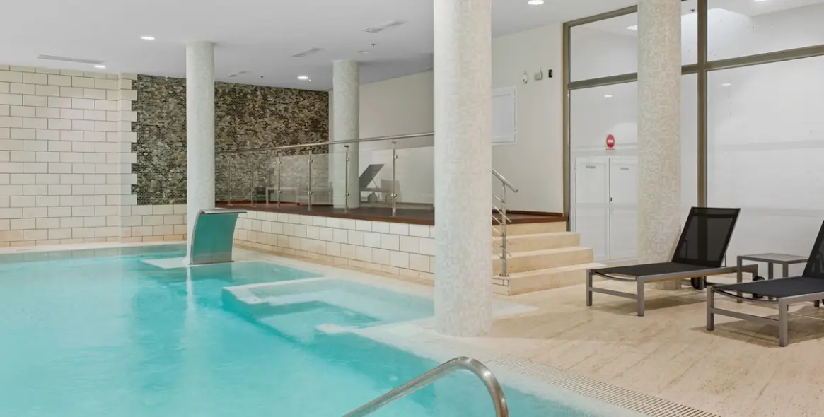 Venta de casa pareada en Sierra Blanca 33
