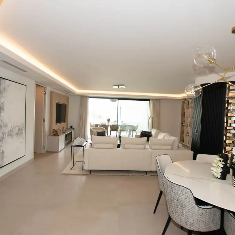 Продажа апартаментов на среднем этаже в Puerto Banús
