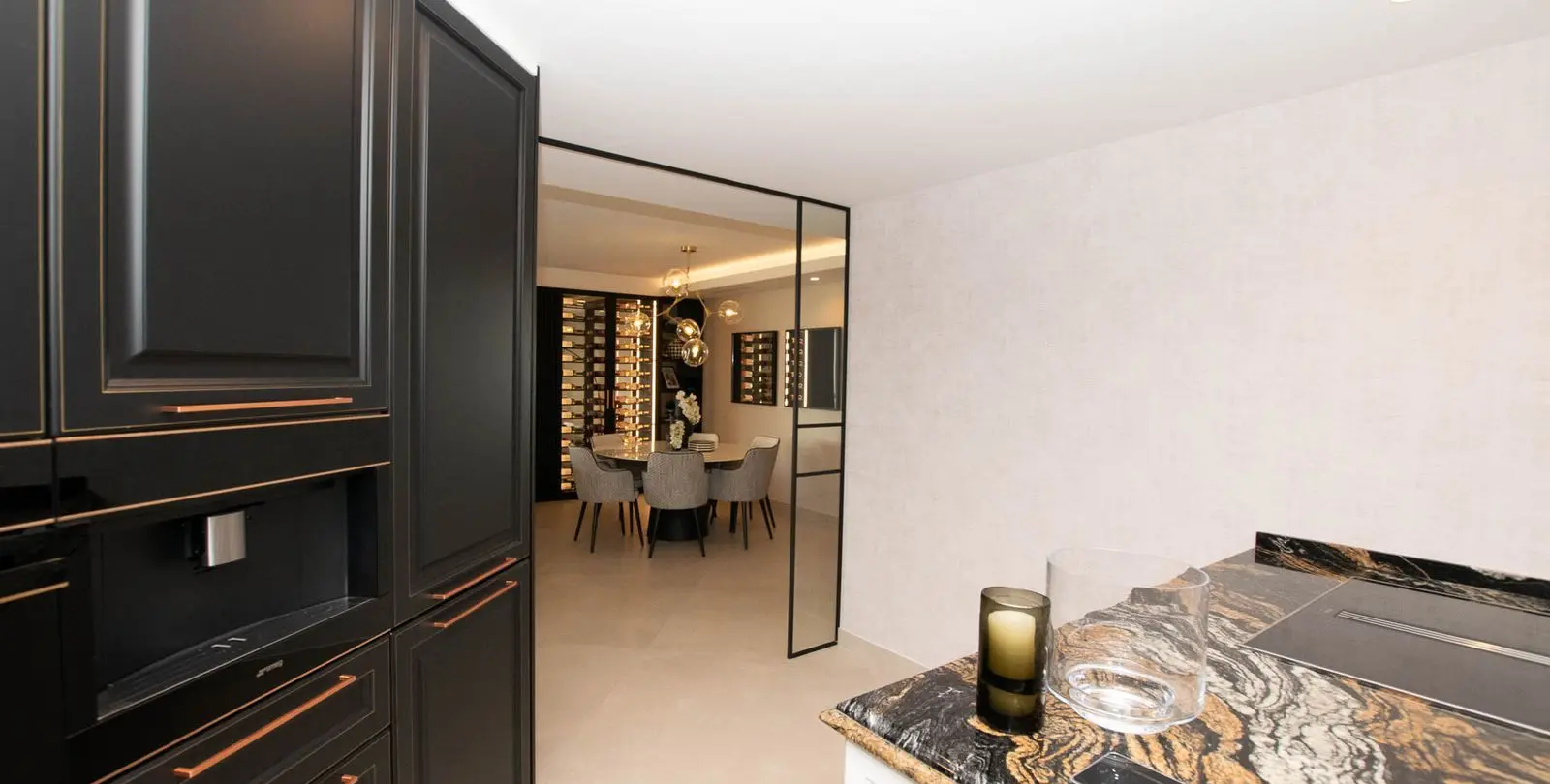 Продажа апартаментов на среднем этаже в Puerto Banús 36