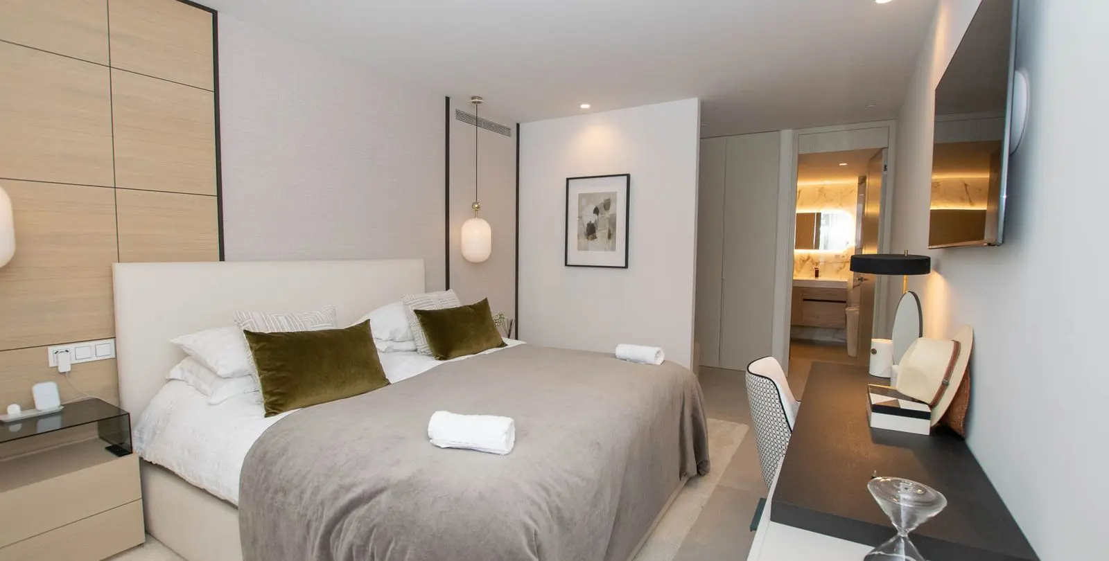 Продажа апартаментов на среднем этаже в Puerto Banús 50