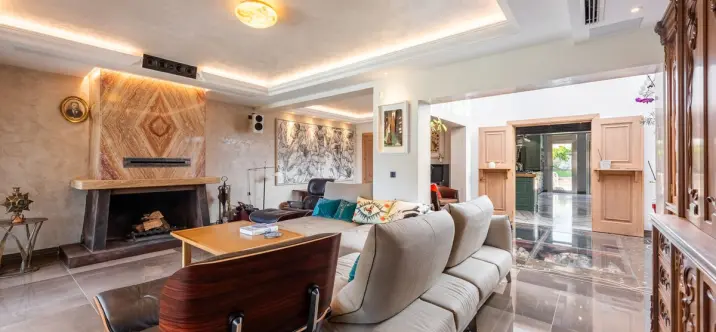 Venta de villa independiente en San Pedro de Alcántara 4