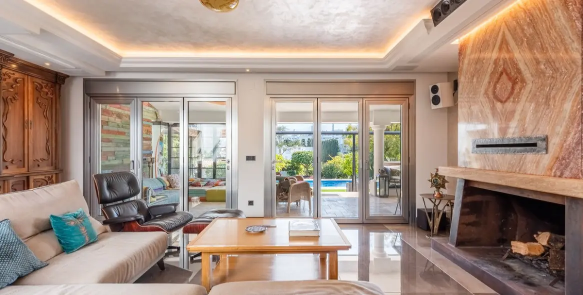 Venta de villa independiente en San Pedro de Alcántara 6