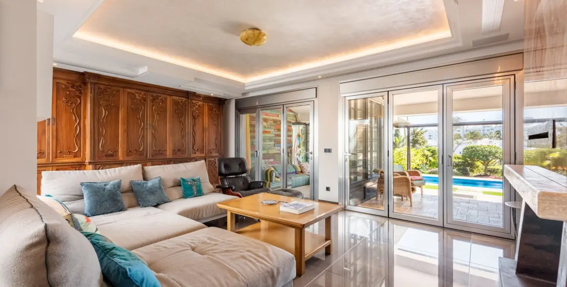 Venta de villa independiente en San Pedro de Alcántara 7
