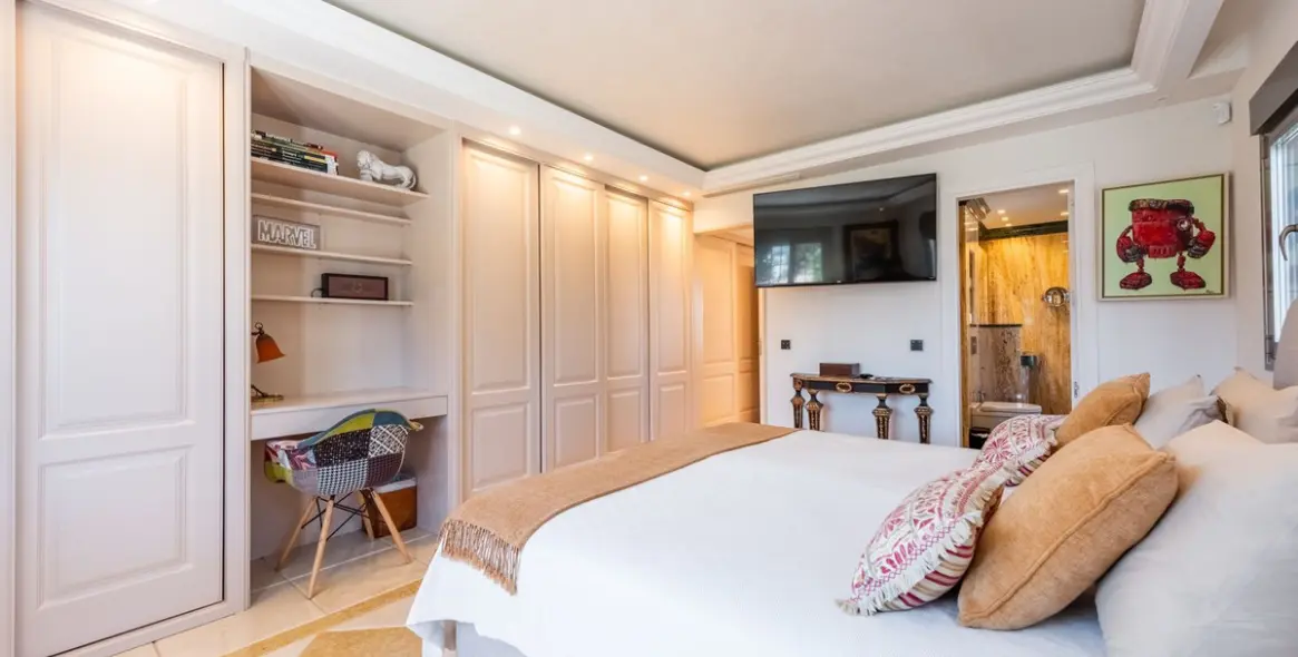 Venta de villa independiente en San Pedro de Alcántara 14