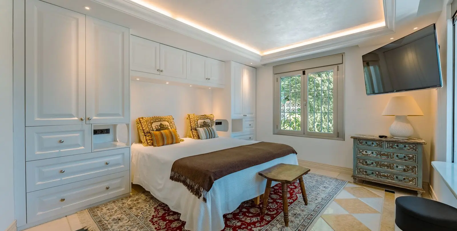 Продажа  отдельно стоящей виллы в San Pedro de Alcántara 14