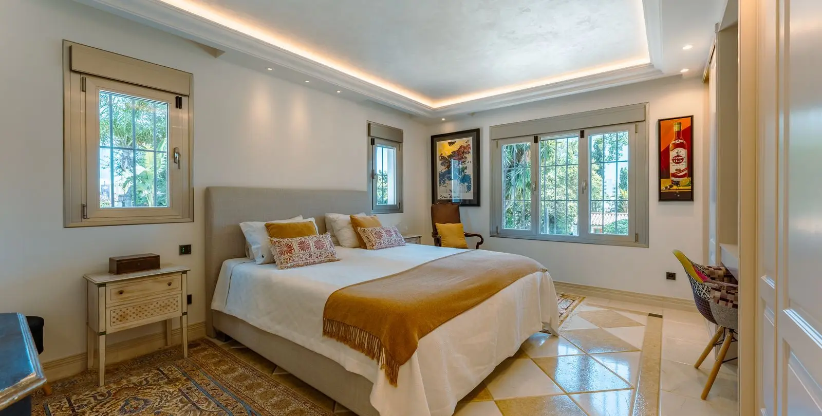 Продажа  отдельно стоящей виллы в San Pedro de Alcántara 18
