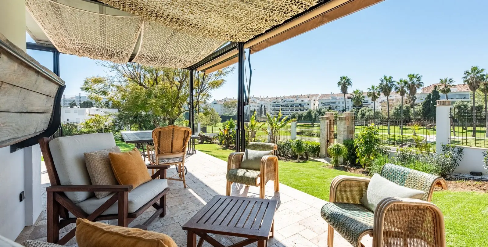 Продажа  отдельно стоящей виллы в San Pedro de Alcántara 42