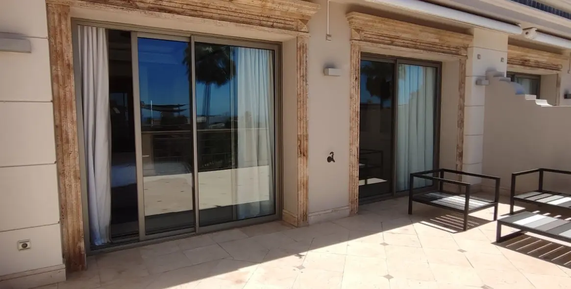 Venta de adosado en Sierra Blanca 52