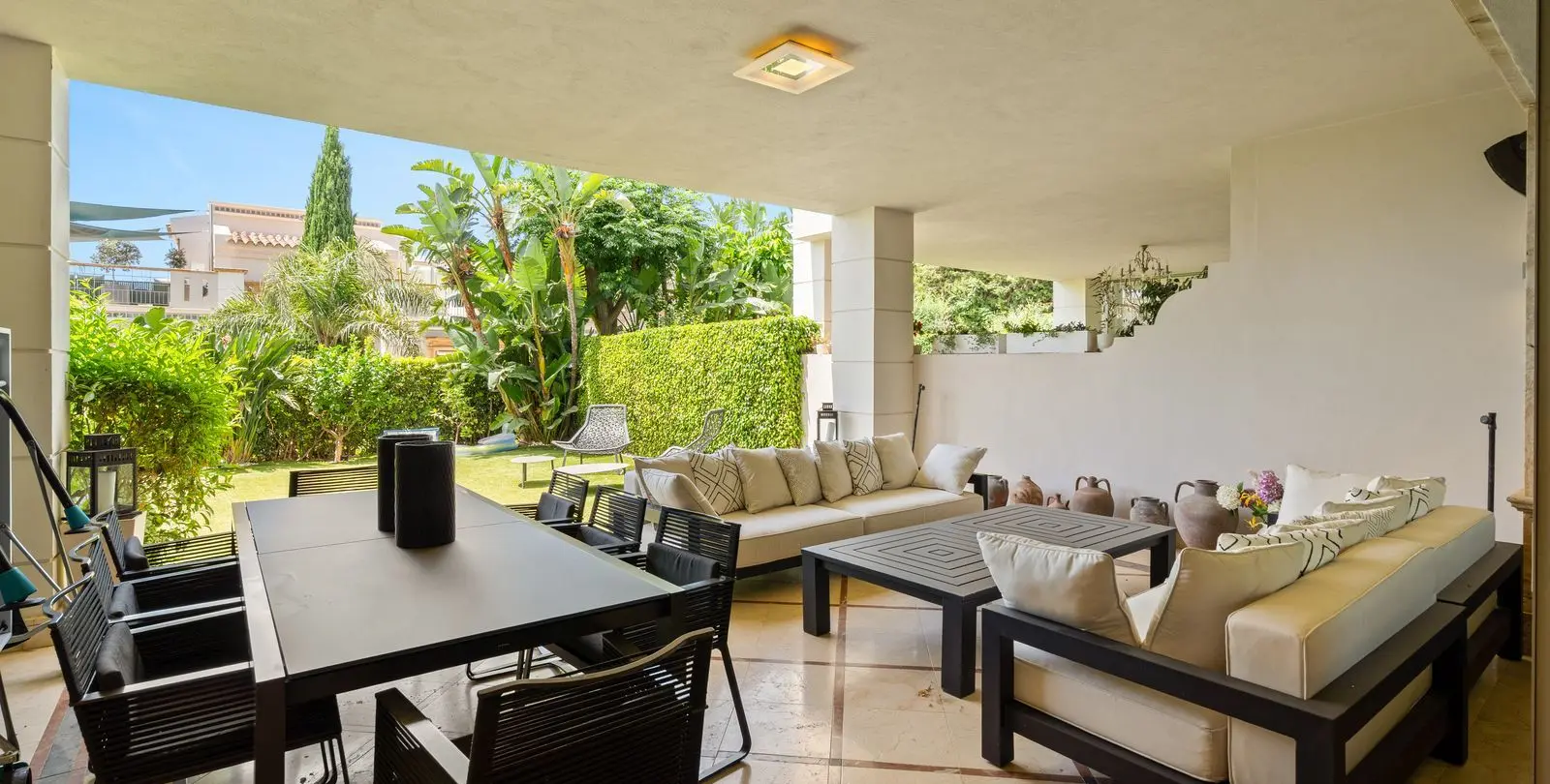 Sale of townhouse in Sierra Blanca 3