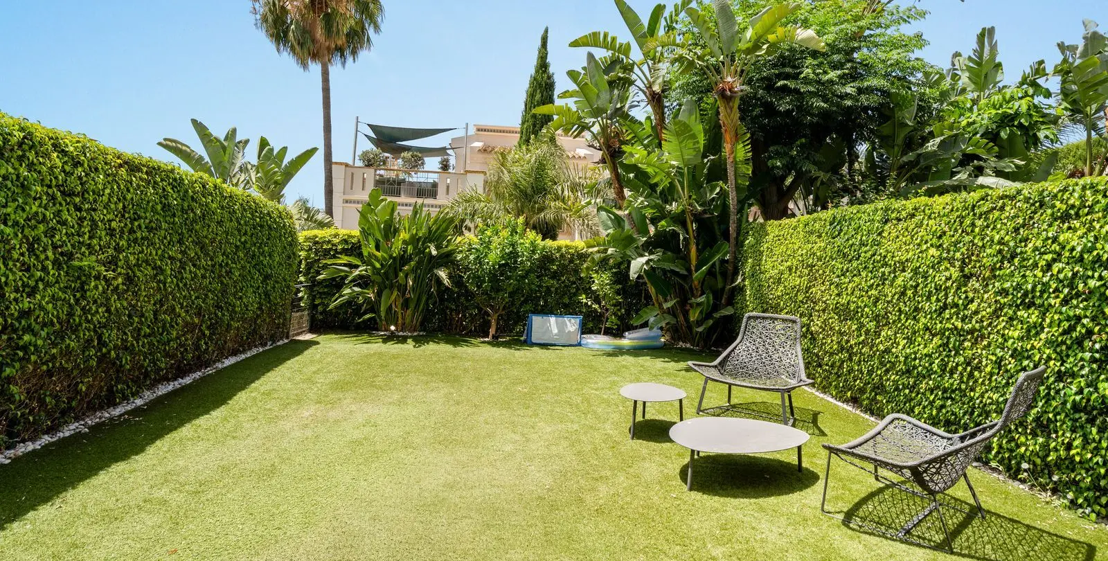 Sale of townhouse in Sierra Blanca 5