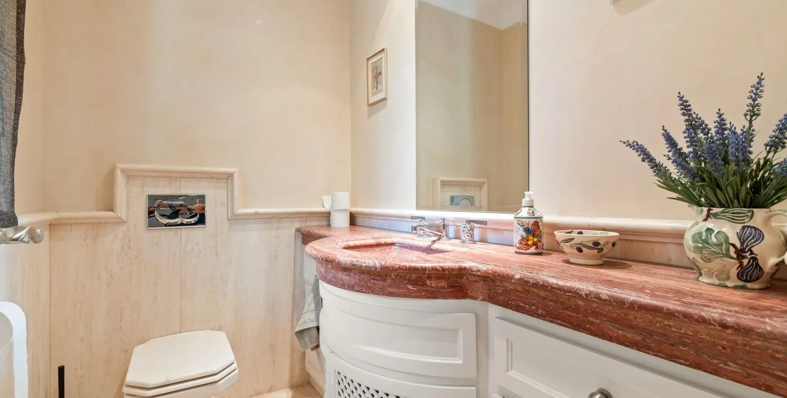 Sale of townhouse in Sierra Blanca 23