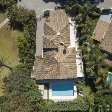 Venta de villa independiente en Los Monteros