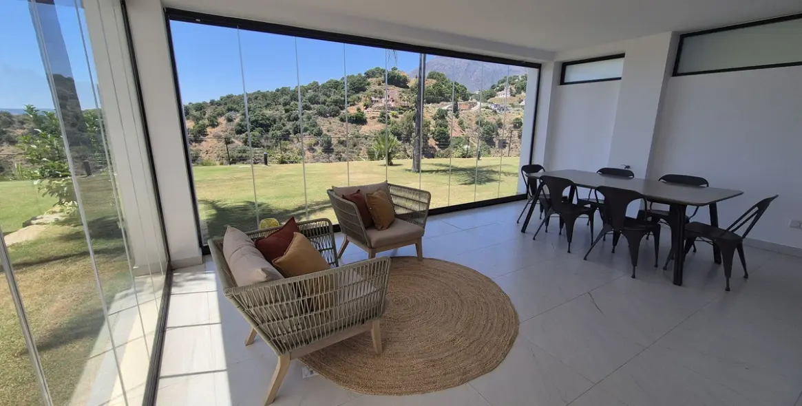 Long-term rent of ground floor apartment in Estepona 3