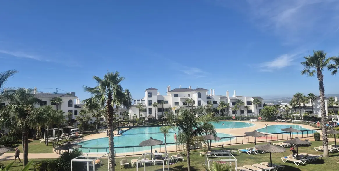 Long-term rent of ground floor apartment in Estepona 16