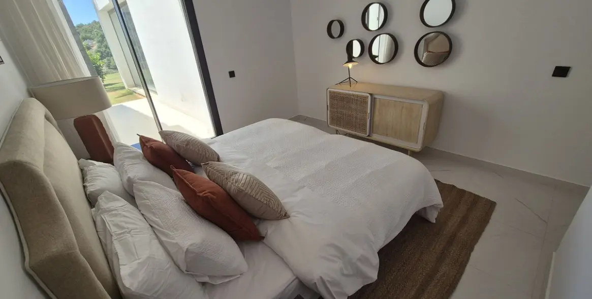 Long-term rent of ground floor apartment in Estepona 24
