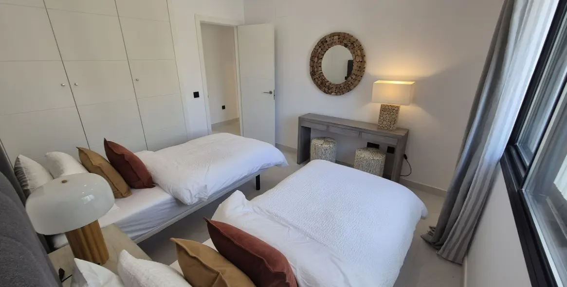 Long-term rent of ground floor apartment in Estepona 75