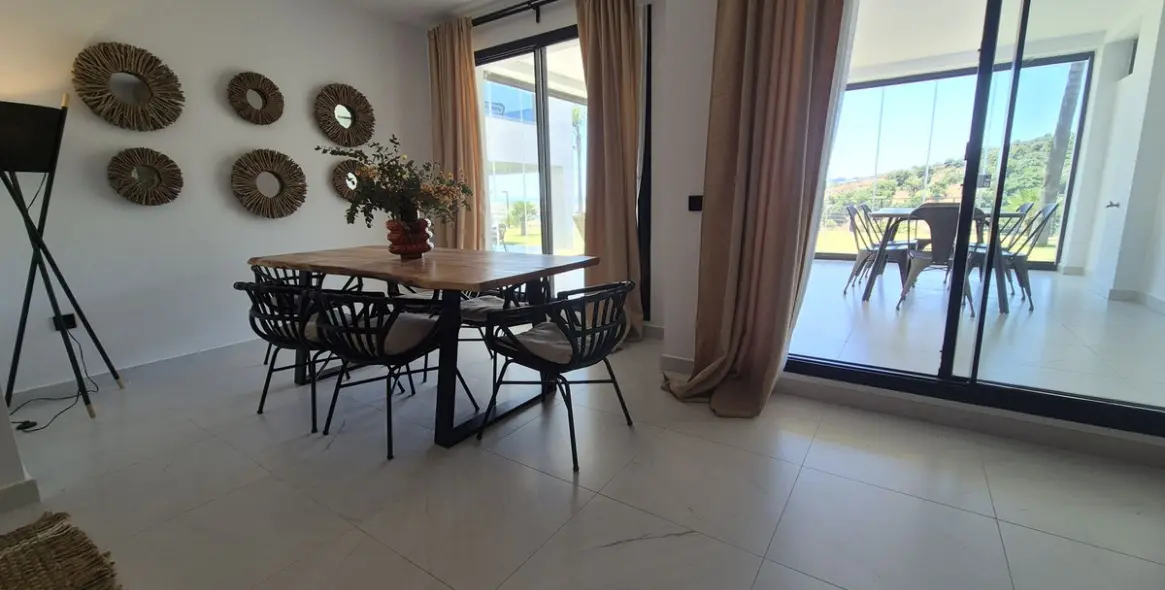 Long-term rent of ground floor apartment in Estepona 90