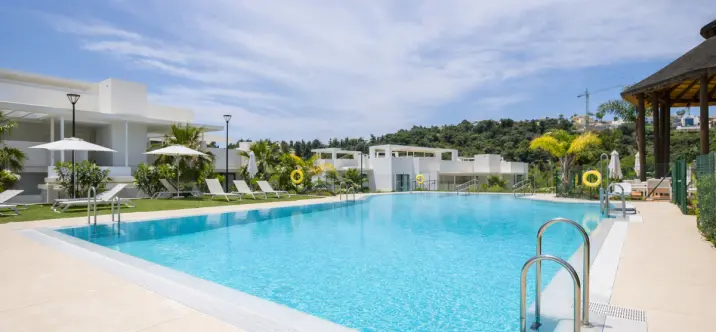 Long-term rent of middle floor apartment in Benahavís 3