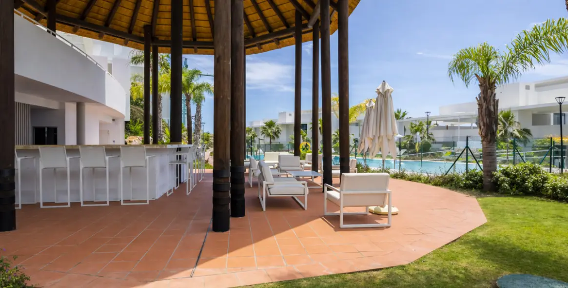 Long-term rent of middle floor apartment in Benahavís 11