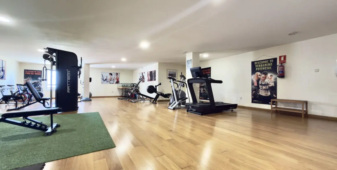 Long-term rent of middle floor apartment in Benahavís 36