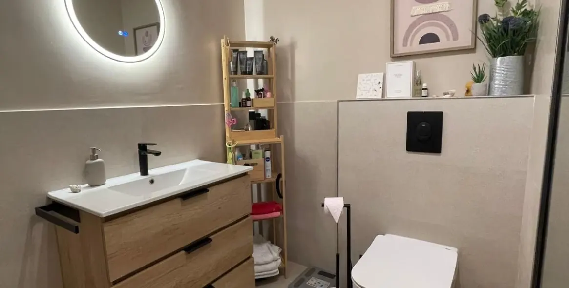 Alquiler a largo plazo de apartamento en planta media en Reserva de Marbella 3