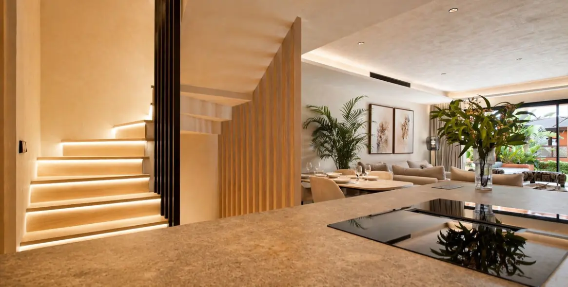 Long-term rent of townhouse in The Golden Mile 4