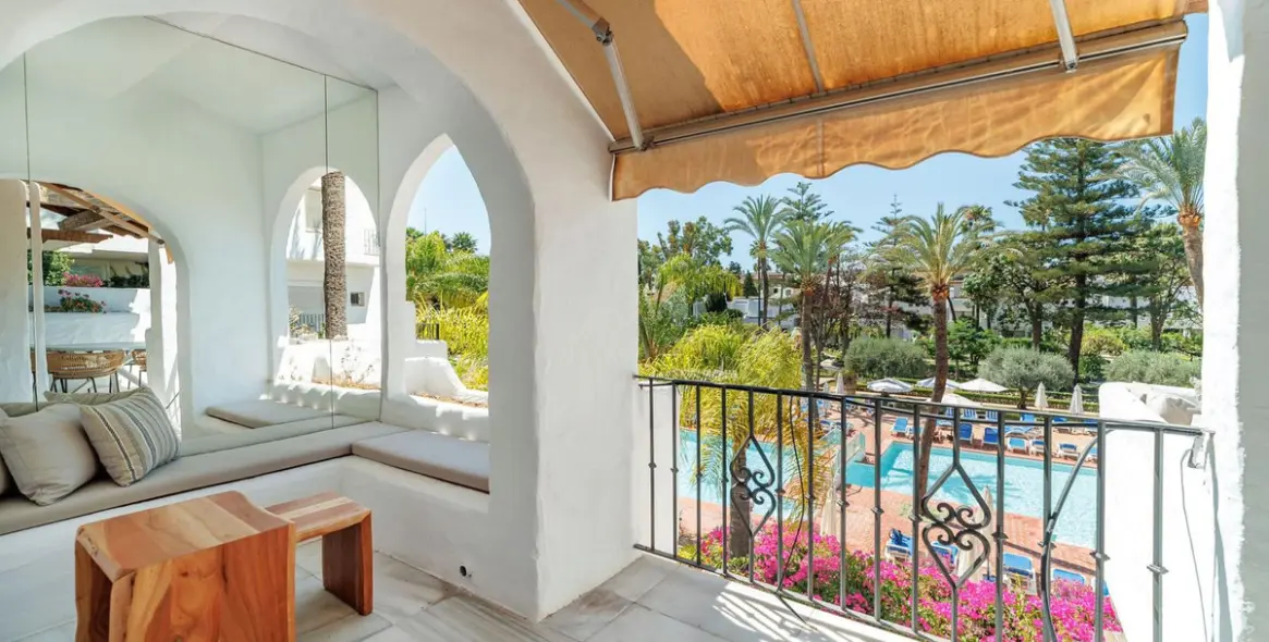Long-term rent of middle floor apartment in Puerto Banús 22