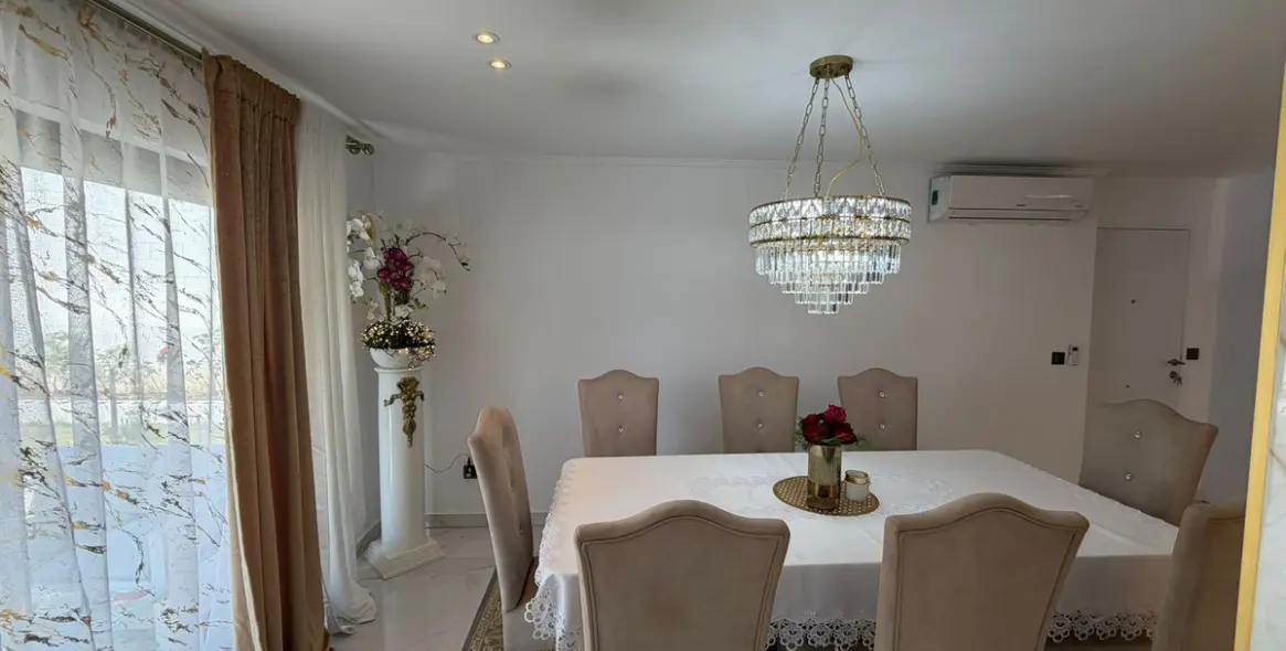 Long-term rent of detached villa in Estepona 11